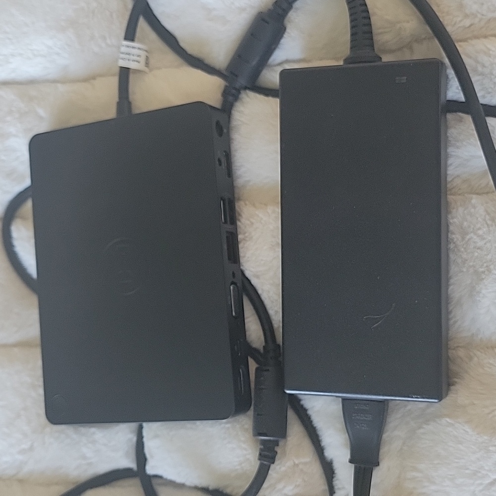 Dell Dock (Usb-C) with 180W AC Adapter